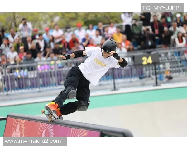 实时新闻深圳滑板队技术解析与发展趋势探讨助力滑板运动新风潮